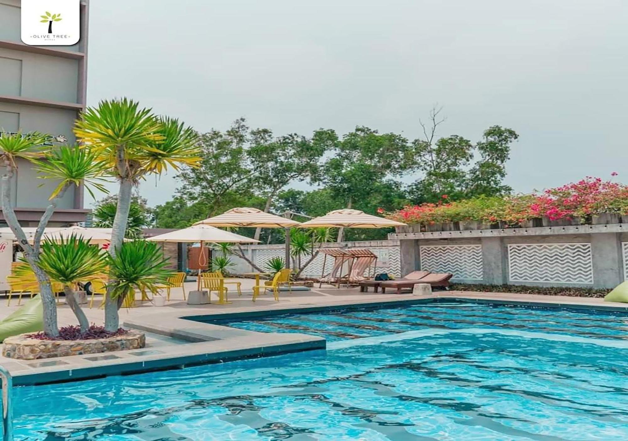 Olive Tree Hotel Pattaya Наджомтьєн Екстер'єр фото